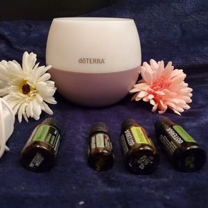 Doterra essential oil diffuser w/4 oils set